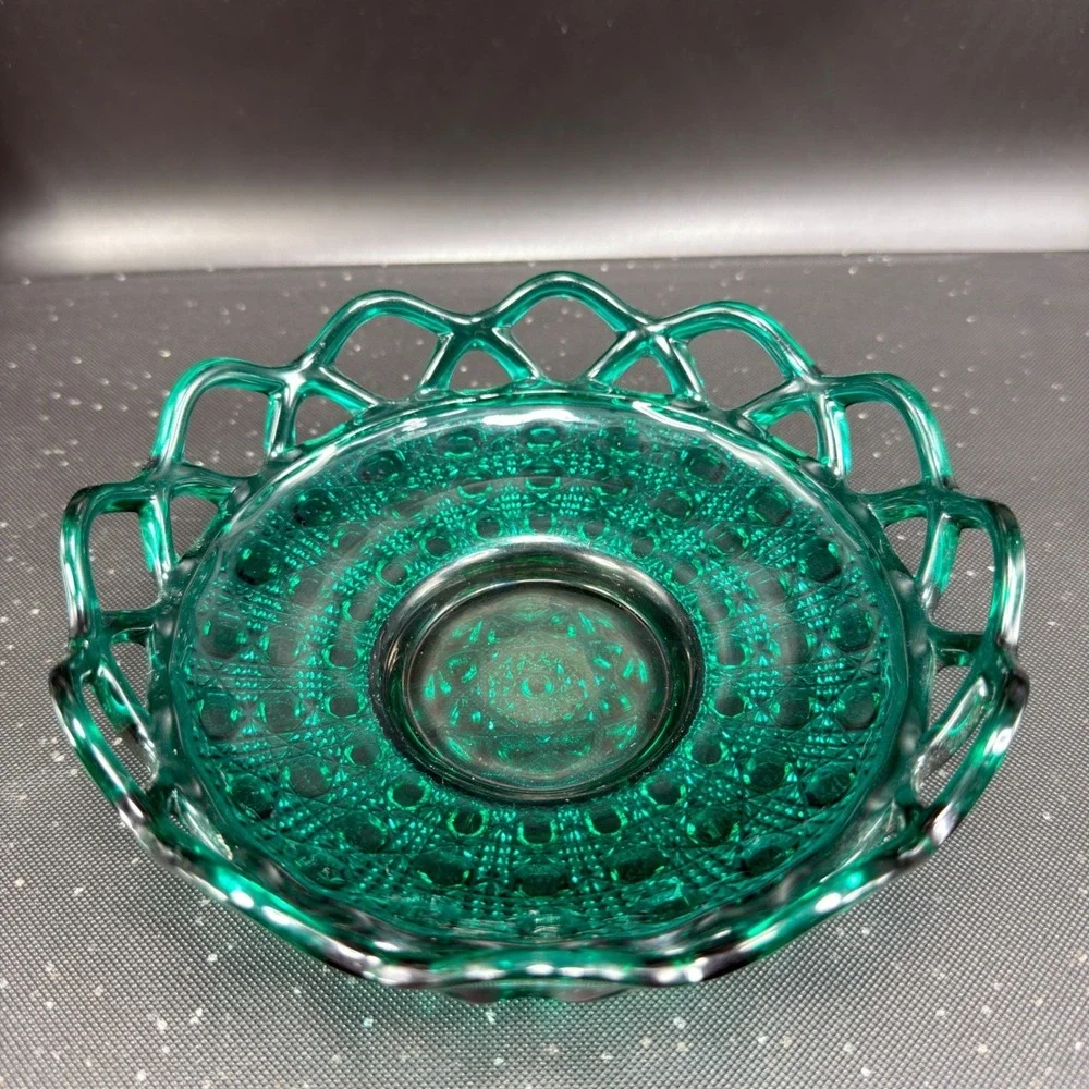 Imperial Glass Emerald Green Lace Edge Pressed Glass Bowl Geometric Star Pattern